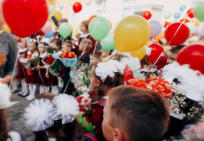 Беларусь отмечает День знаний: 114 тысяч первоклашек впервые сядут за парты